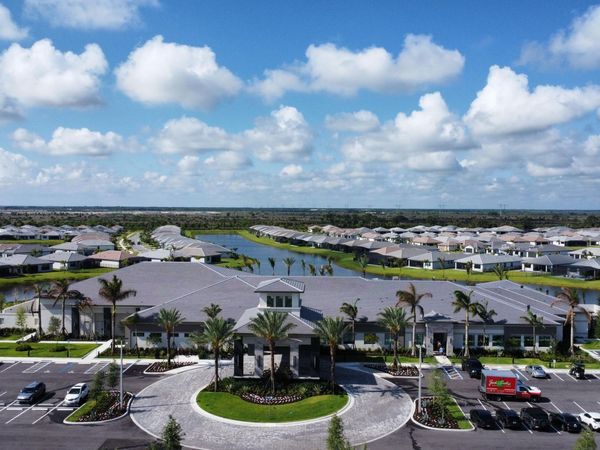 13422 SW Brightside Way, Port St. Lucie, FL 34987