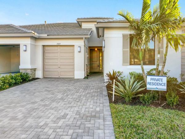 13422 SW Brightside Way, Port Saint Lucie, FL 34987