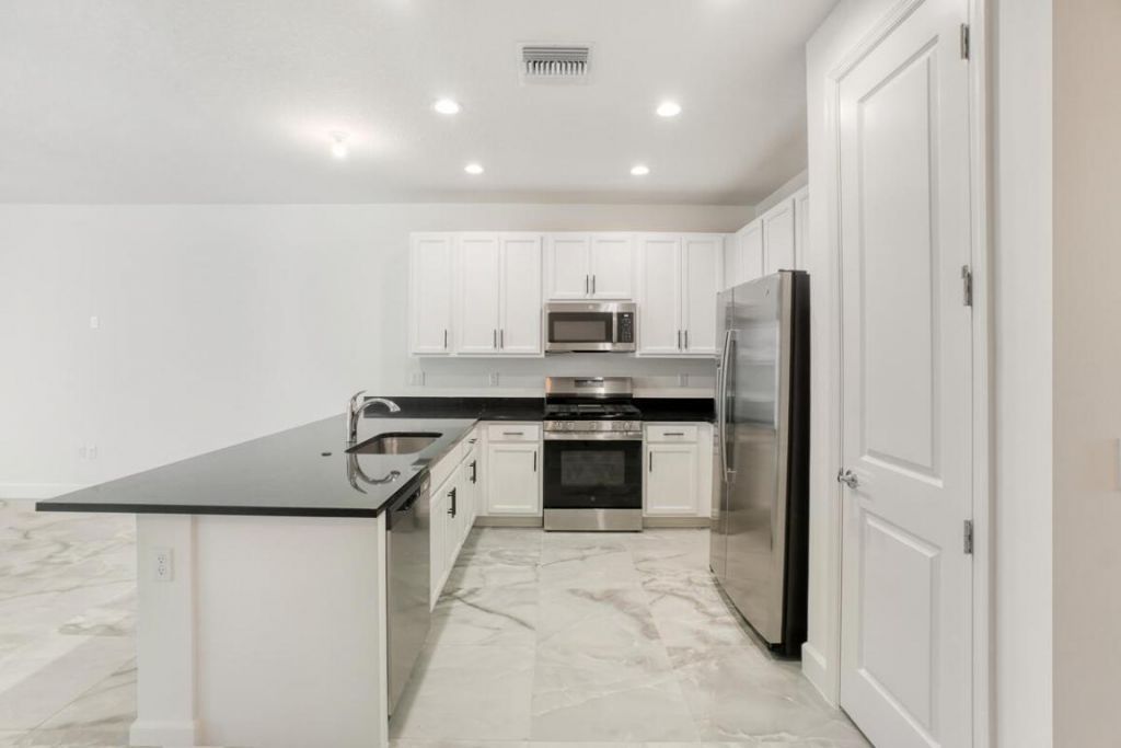 13422 SW Brightside Way, Port Saint Lucie, FL 34987 Photo