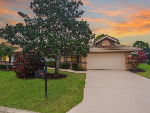 413 SW Jefferson Circle, Port Saint Lucie, FL 34986