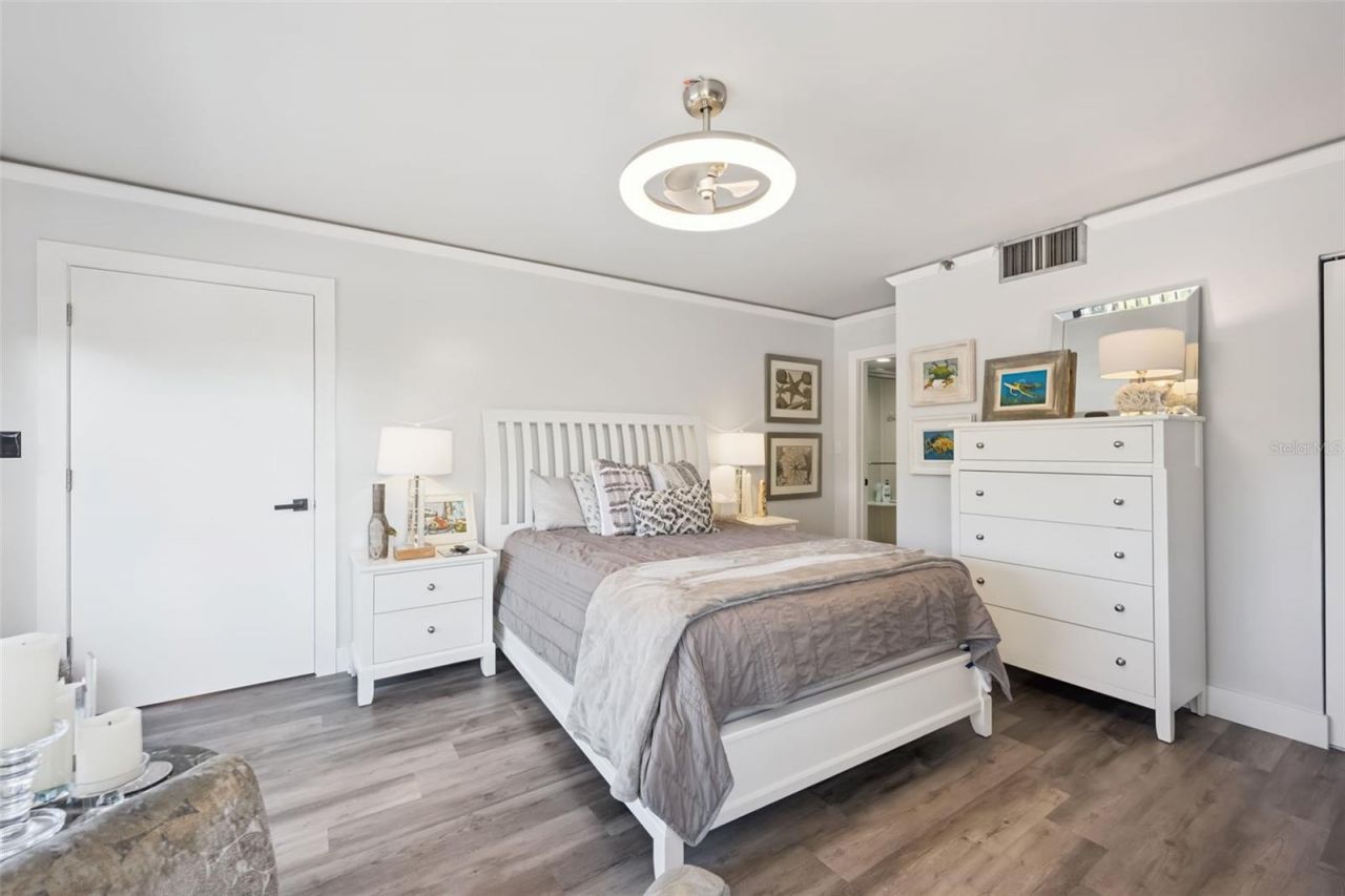 7550 Hinson Street, Unit 4b, Orlando, FL 32819 Photo