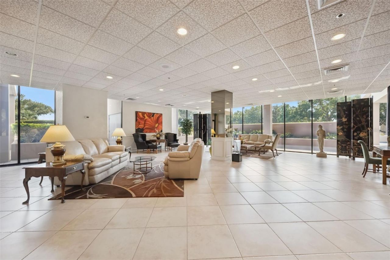 7550 Hinson Street, Unit 4b, Orlando, FL 32819 Photo