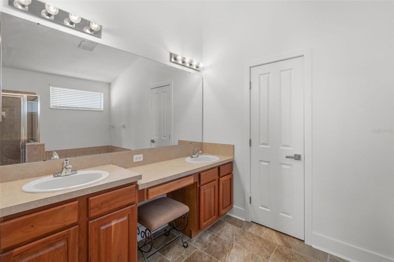 24425 Summer Wind Court, Lutz, FL 33559 Photo