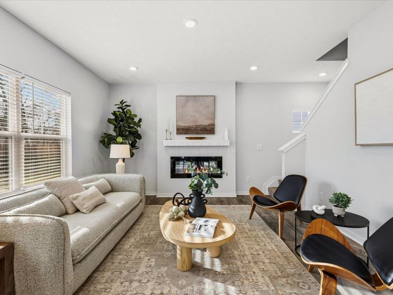 211 Sterndale Drive, Pickerington, OH 43147 Photo 2