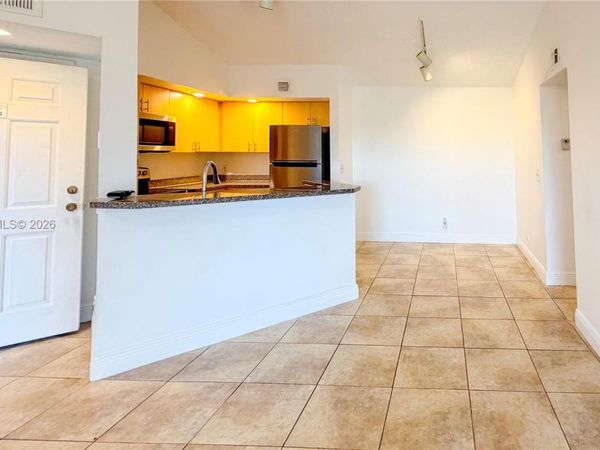 3400 N Pinewalk Dr N, Unit 934, Margate, FL 33063