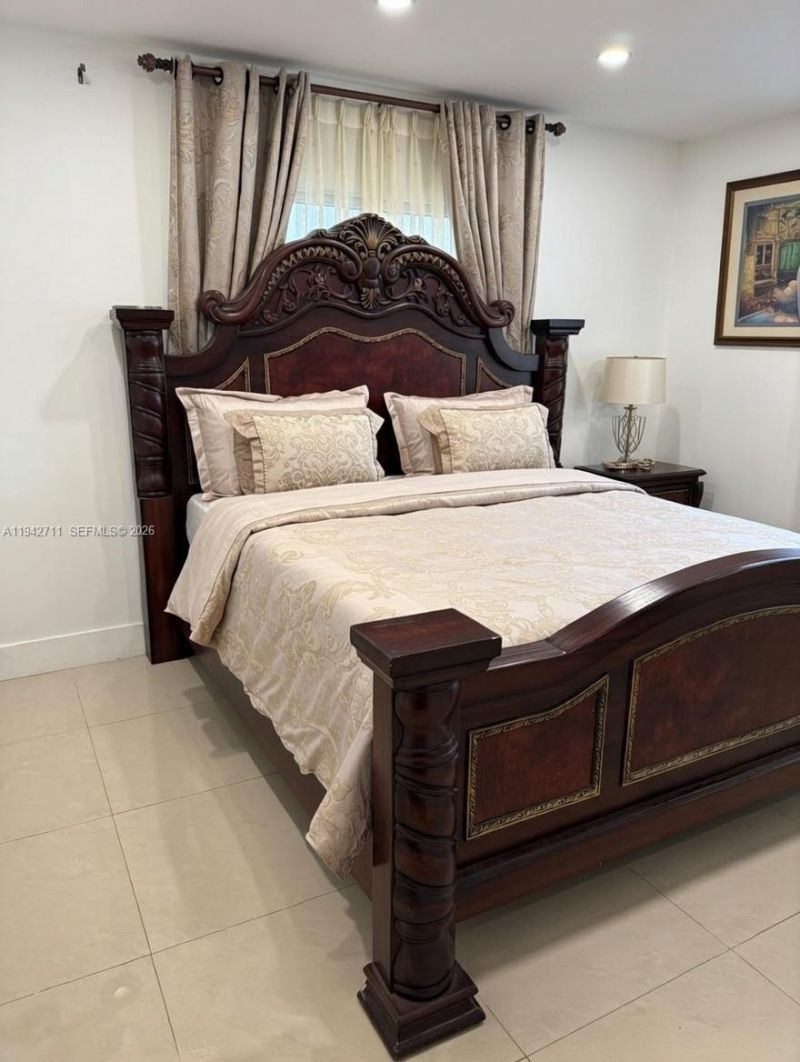 2118 NW 86th St, Miami, FL 33147 Photo