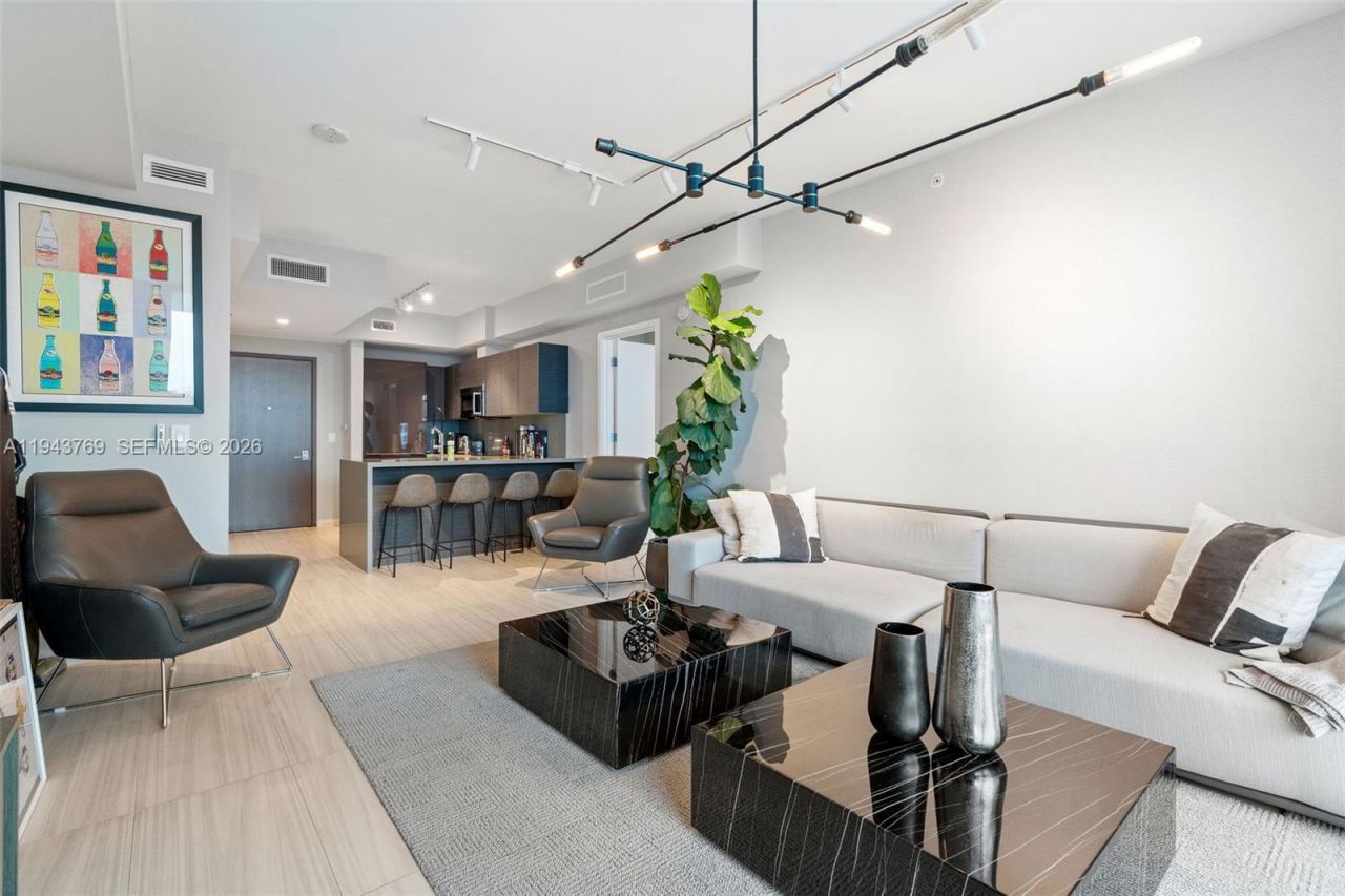 1080 Brickell Ave , Unit 3702, Miami, FL 33131 Photo