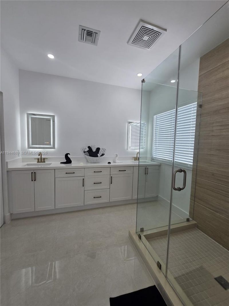 1680 SW 154th Path, Miami, FL 33185 Photo