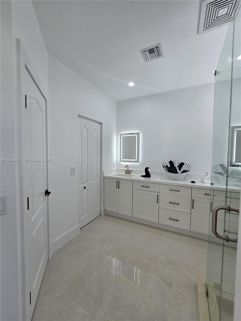1680 SW 154th Path, Miami, FL 33185 Photo