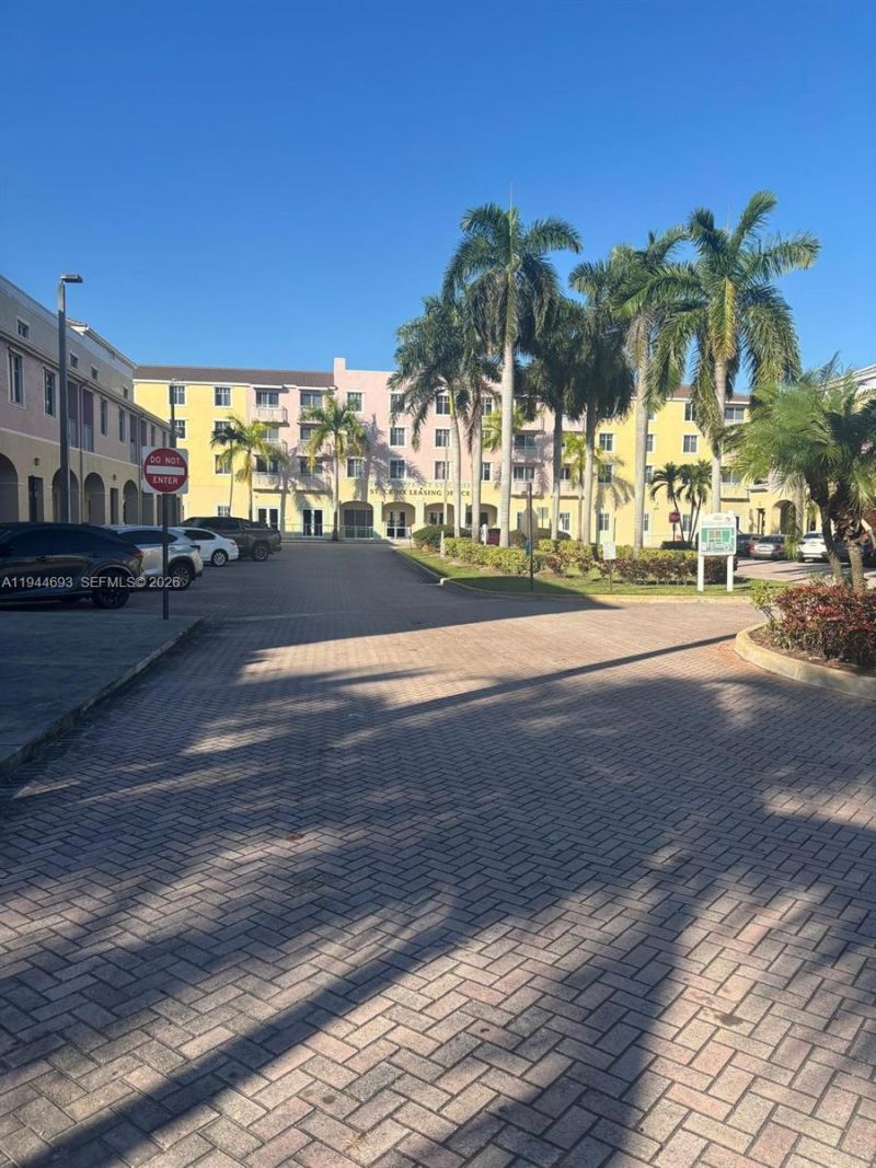 3401 N State Road 7 , Unit B-7, Lauderdale Lakes, FL 33319 Photo