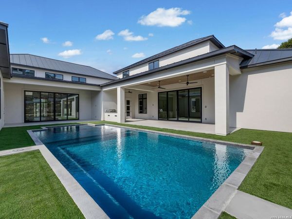 71 Via Aragon, San Antonio, TX 78257