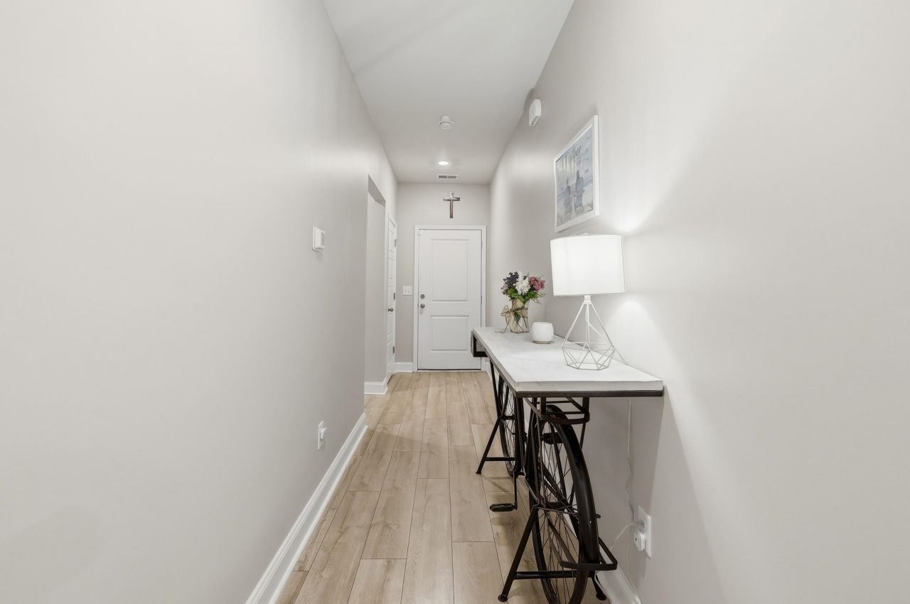 175 Leaflet Loop Photo 10