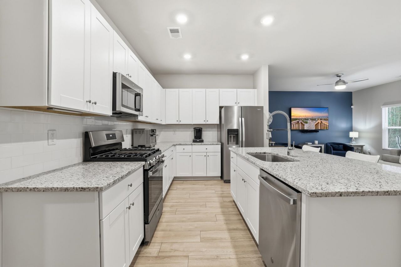 175 Leaflet Loop Photo 16