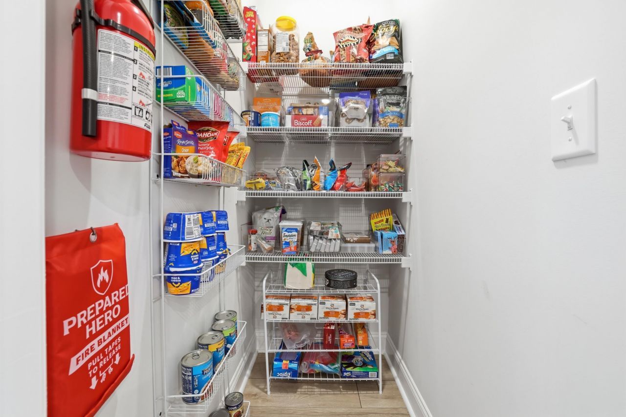 175 Leaflet Loop Photo 18