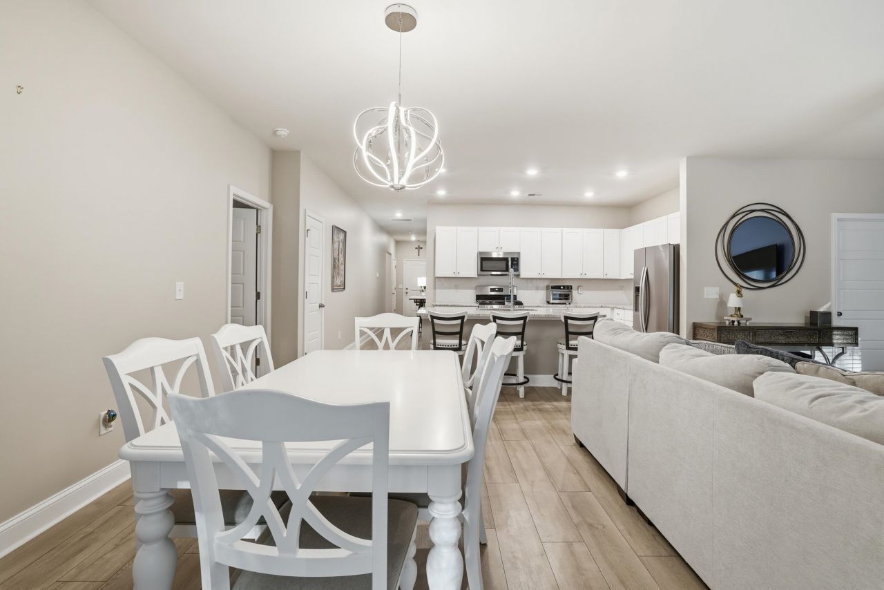 175 Leaflet Loop Photo 19