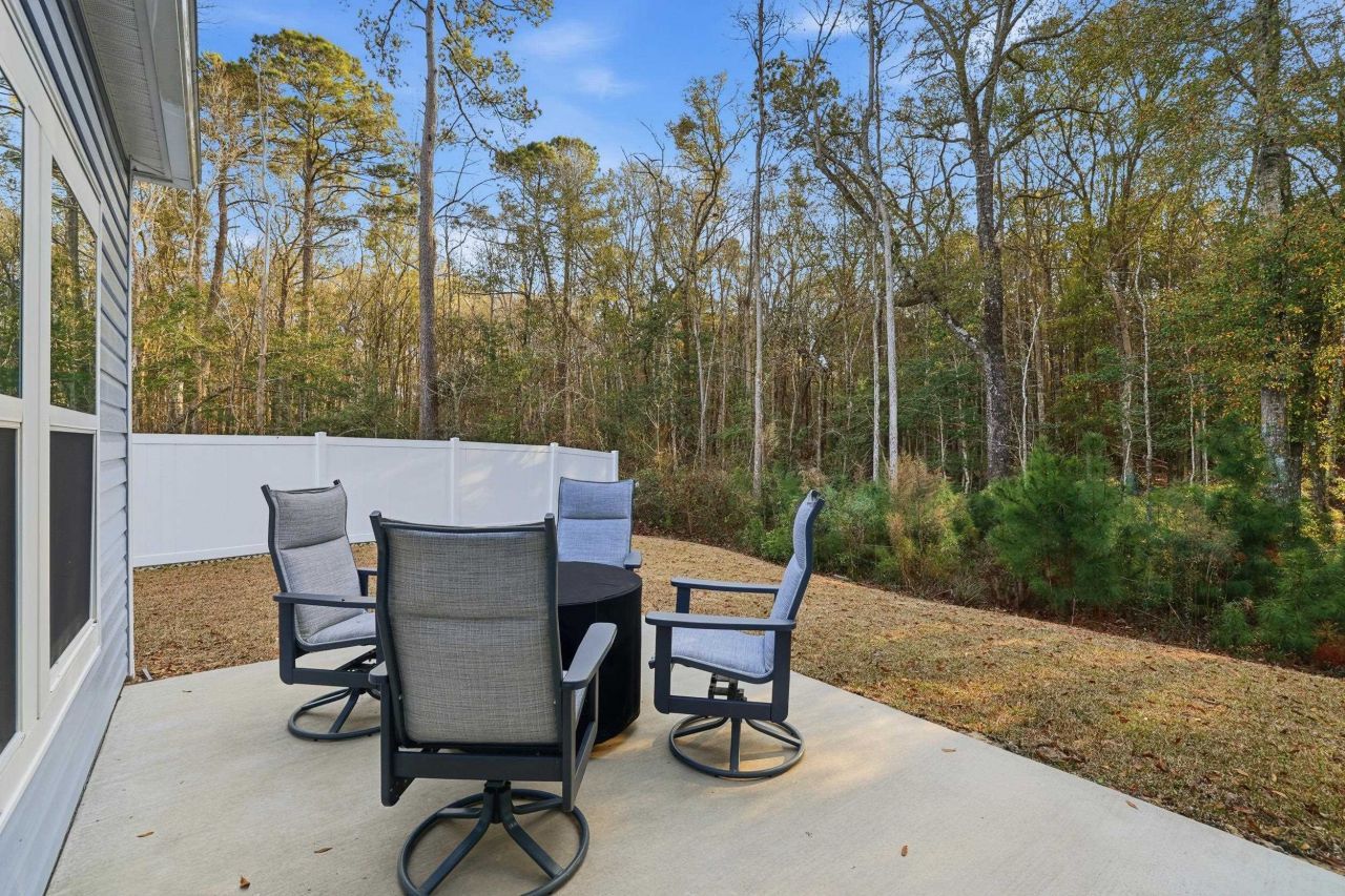 175 Leaflet Loop Photo 31