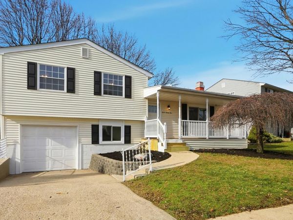 1295 Hathersage Place, Galloway, OH 43119