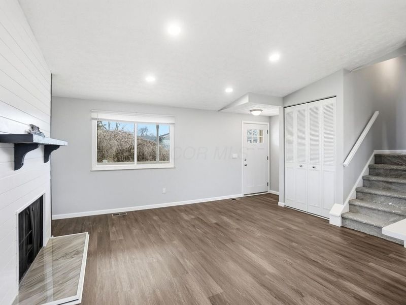 1295 Hathersage Place, Galloway, OH 43119 Photo 7