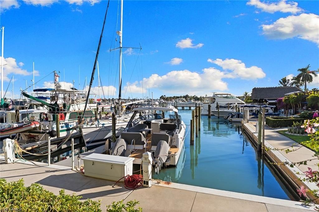 900 Broad Ave S, Unit 110, Naples, FL 34102 Photo