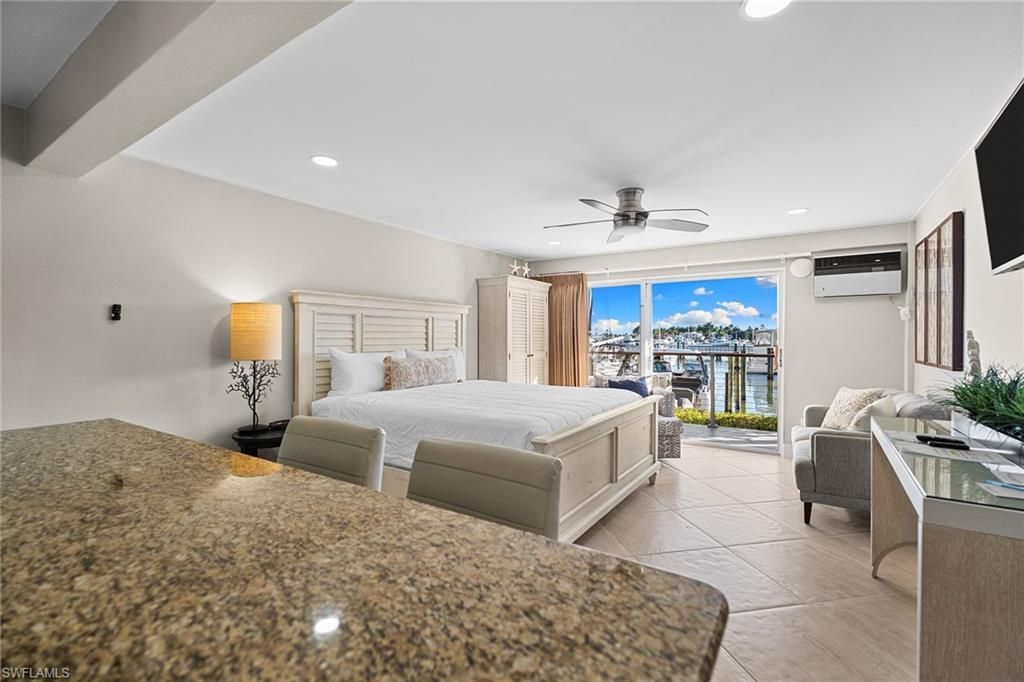 900 Broad Ave S, Unit 110, Naples, FL 34102 Photo