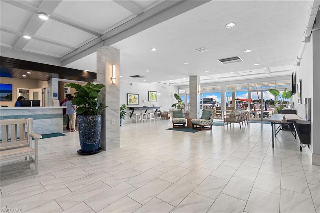 900 Broad Ave S, Unit 110, Naples, FL 34102 Photo