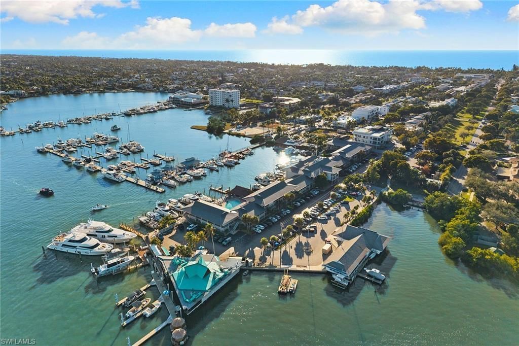 900 Broad Ave S, Unit 110, Naples, FL 34102 Photo