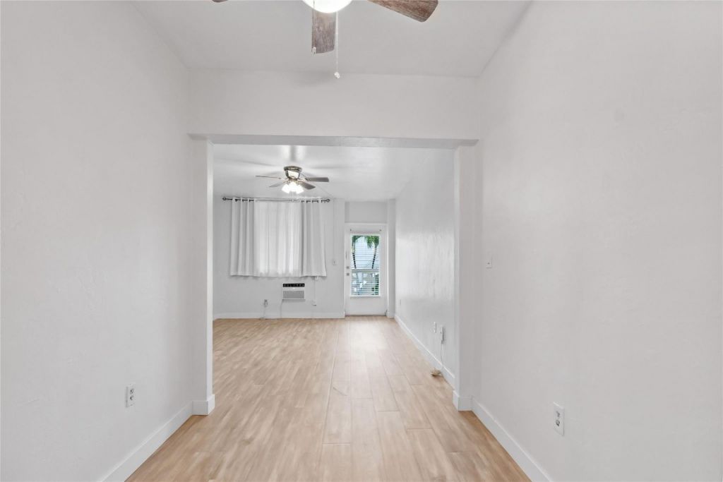900 Euclid Avenue, Unit 5, Miami Beach, FL 33139 Photo