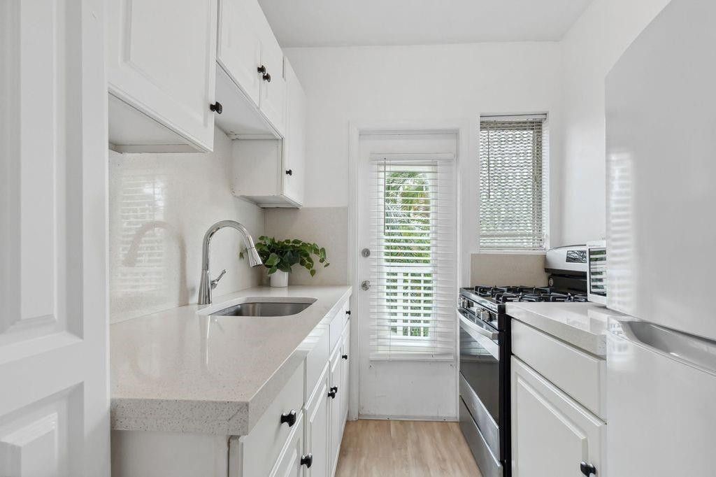 900 Euclid Avenue, Unit 5, Miami Beach, FL 33139 Photo