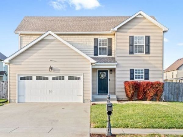 3602 Fox Tail Dr, Clarksville, TN 37040