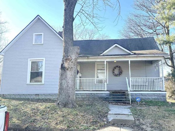 723 N 9th Street, Murphysboro, IL 62966