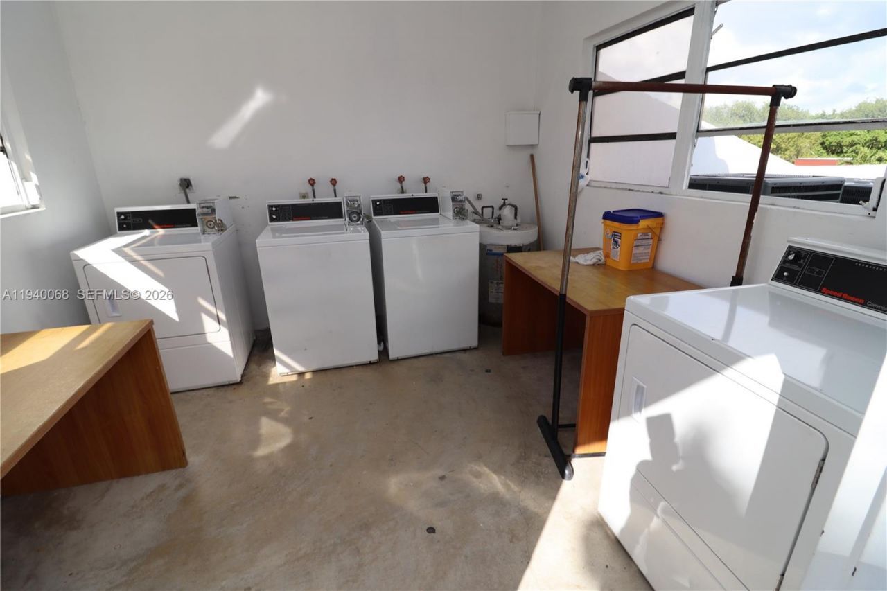 1348 SW 2nd St, Unit 8, Miami, FL 33135 Photo