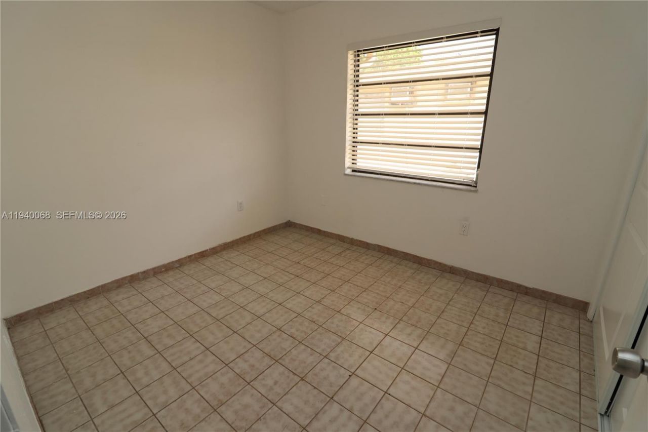 1348 SW 2nd St, Unit 8, Miami, FL 33135 Photo