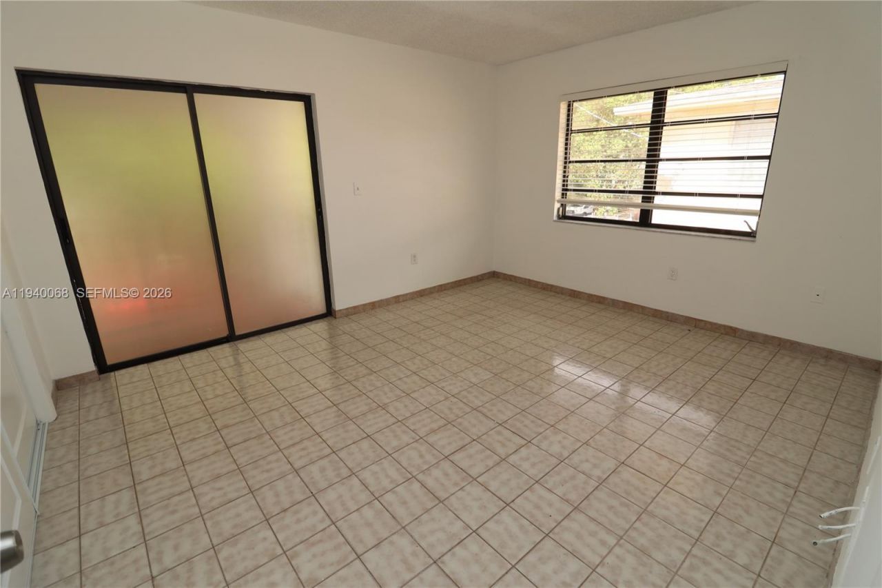 1348 SW 2nd St, Unit 8, Miami, FL 33135 Photo