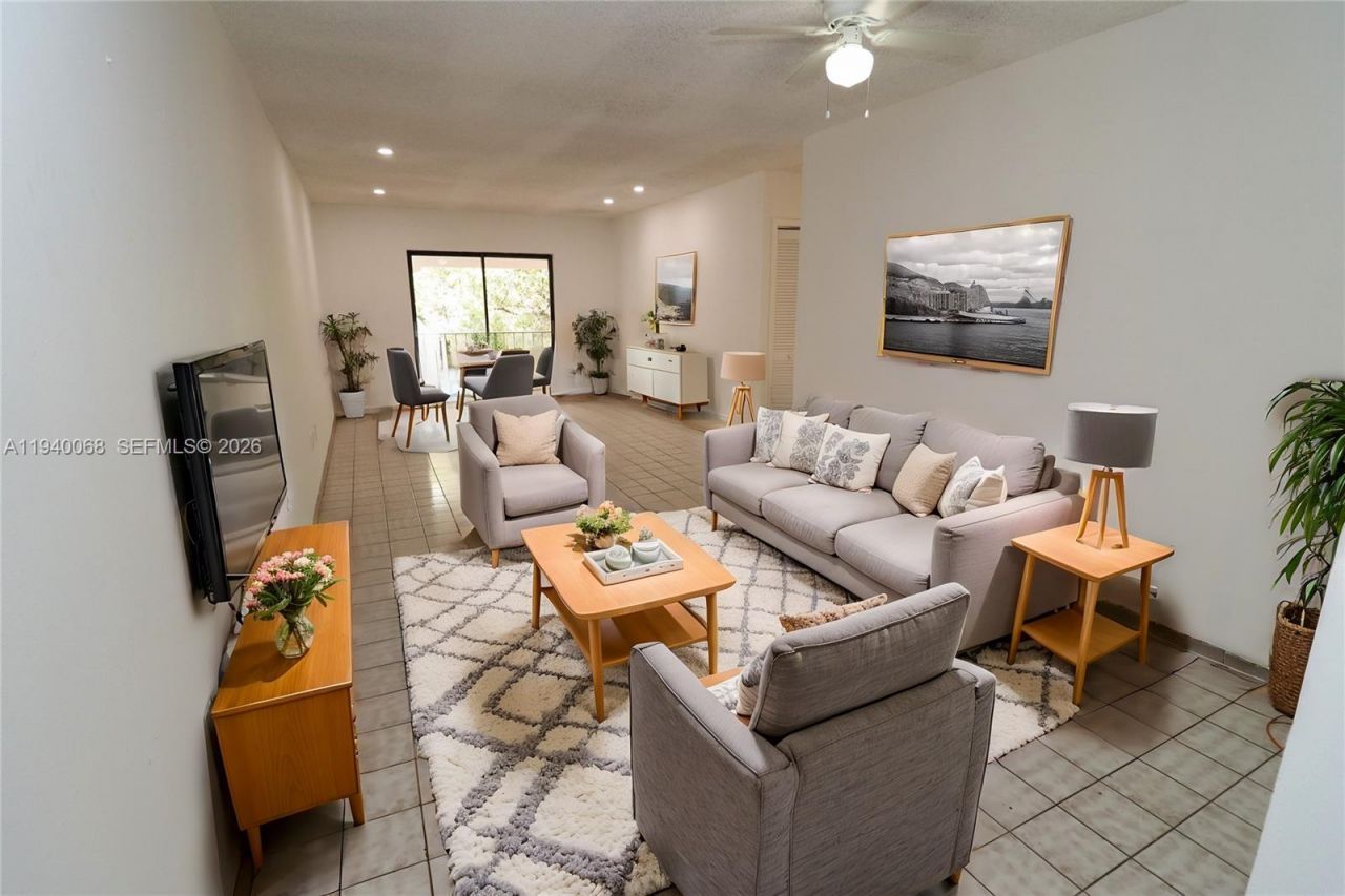 1348 SW 2nd St, Unit 8, Miami, FL 33135 Photo