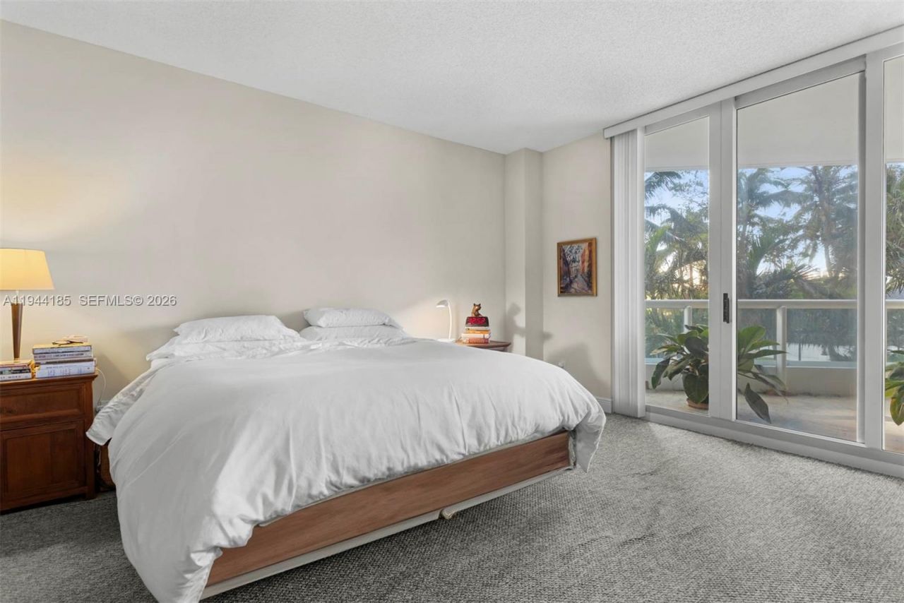 21050 Point Pl, Unit 502, Aventura, FL 33180 Photo