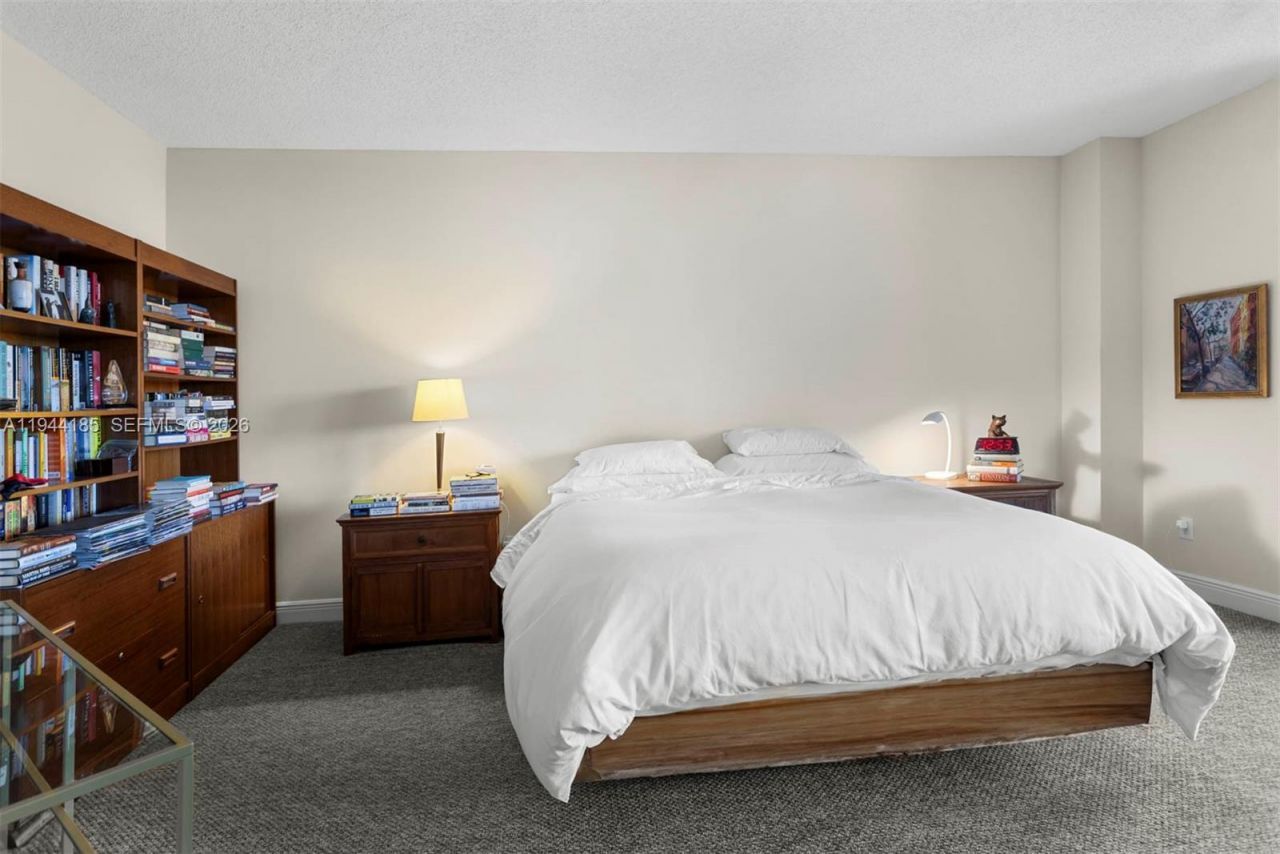 21050 Point Pl, Unit 502, Aventura, FL 33180 Photo