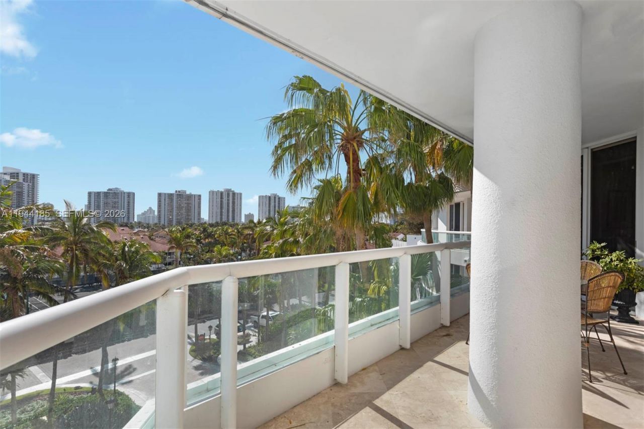 21050 Point Pl, Unit 502, Aventura, FL 33180 Photo