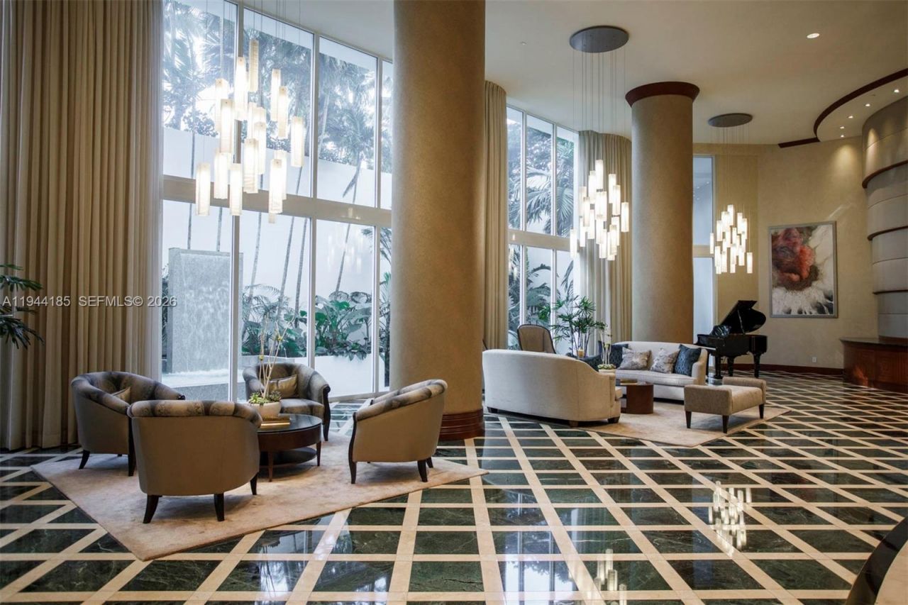 21050 Point Pl, Unit 502, Aventura, FL 33180 Photo