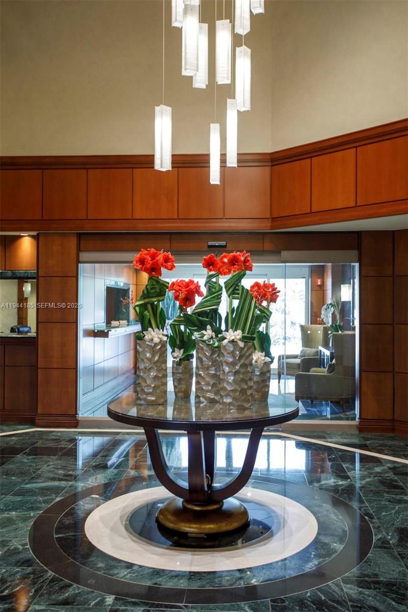 21050 Point Pl, Unit 502, Aventura, FL 33180 Photo