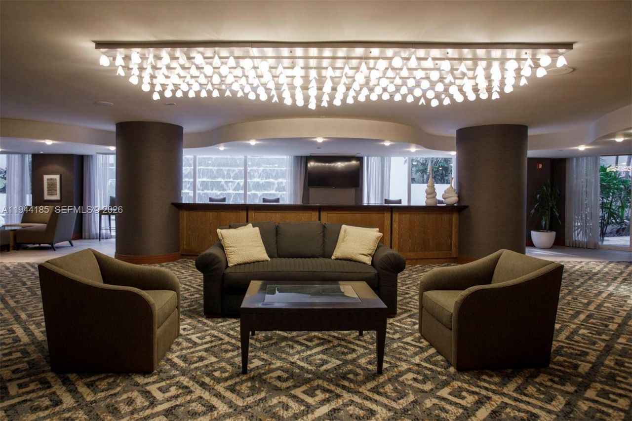 21050 Point Pl, Unit 502, Aventura, FL 33180 Photo