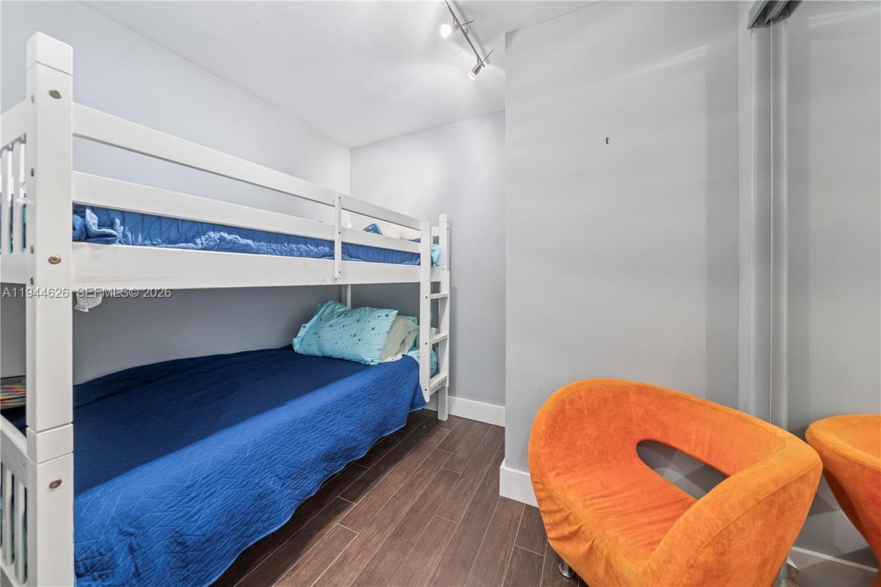 401 Ocean Dr, Unit 523, Miami Beach, FL 33139 Photo