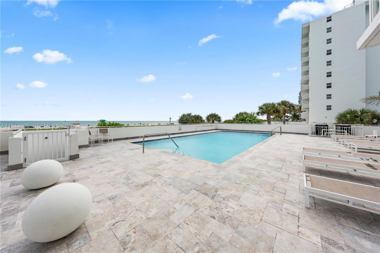 401 Ocean Dr, Unit 523, Miami Beach, FL 33139 Photo