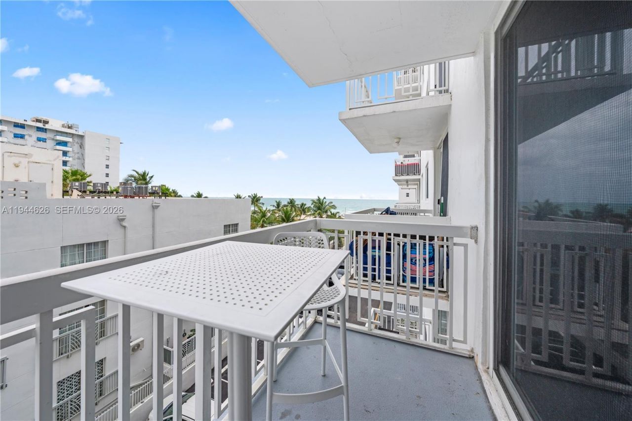 401 Ocean Dr, Unit 523, Miami Beach, FL 33139 Photo