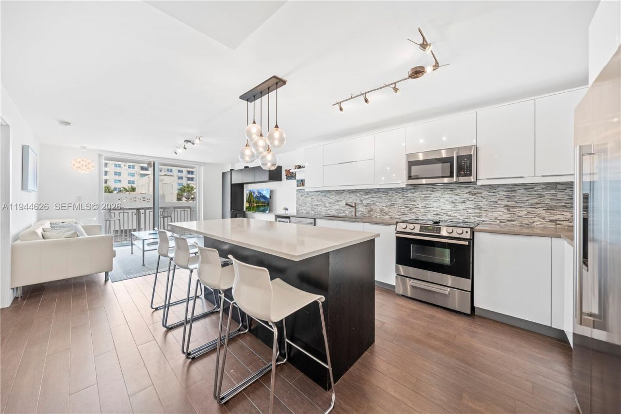 401 Ocean Dr, Unit 523, Miami Beach, FL 33139 Photo