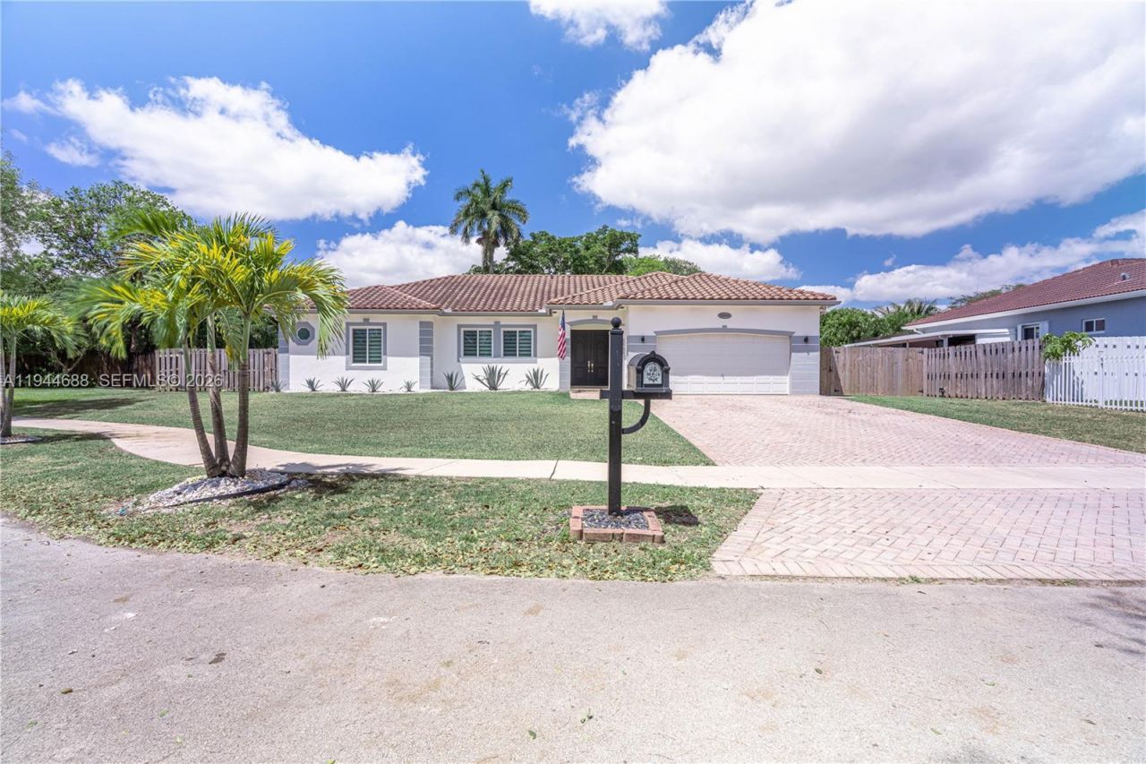 26602 SW 149th Ct, Homestead, FL 33032 Photo