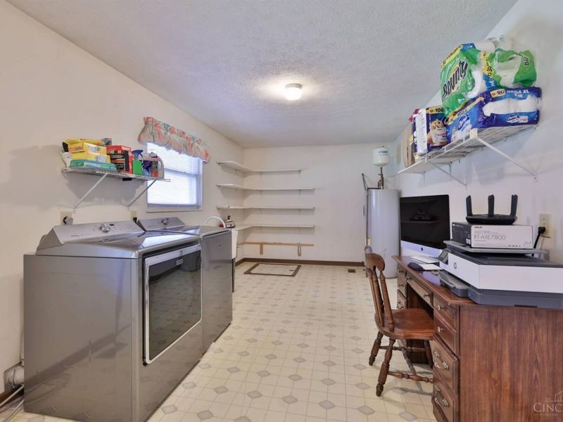 16 Lorelei Drive, Perry Twp, OH 45118 Photo 14