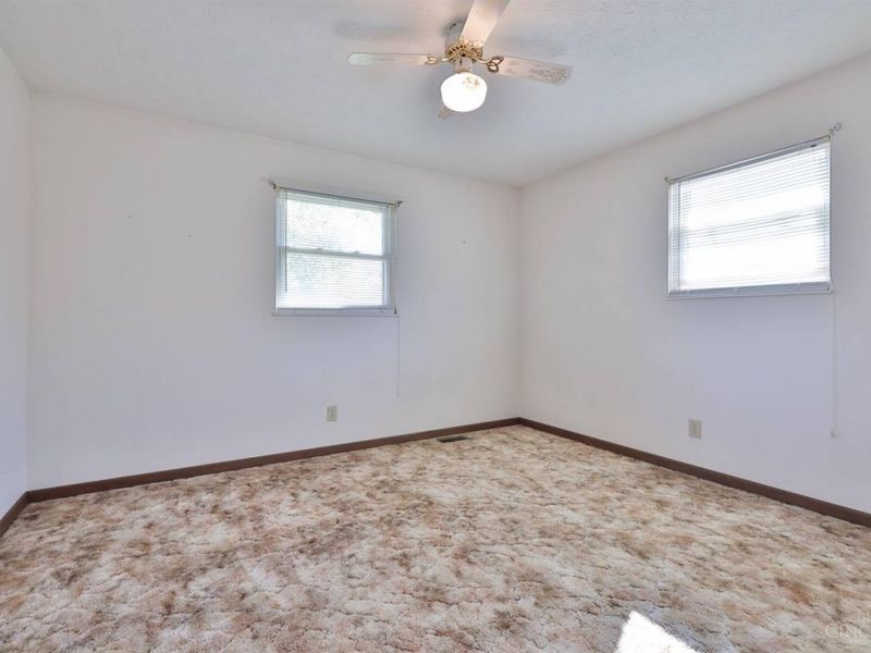 16 Lorelei Drive, Perry Twp, OH 45118 Photo 18