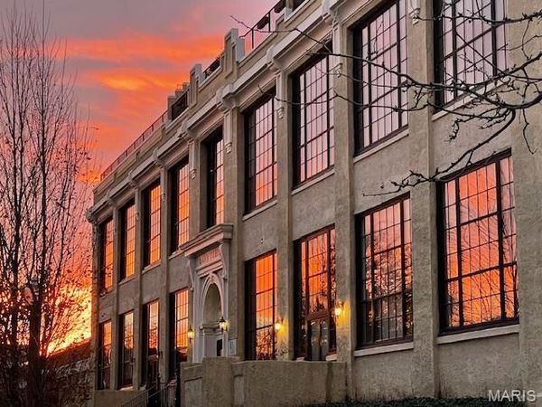 4200 Laclede Avenue, Unit 106, St Louis, MO 63108