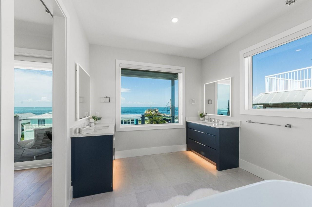 870 N Shore Drive, Anna Maria, FL 34216 Photo