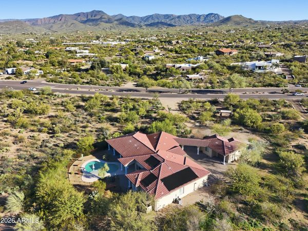 7917 E CAVE CREEK Road, Carefree, AZ 85377
